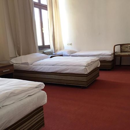 B&B Hotel Praha Nový Jičín Szoba fotó