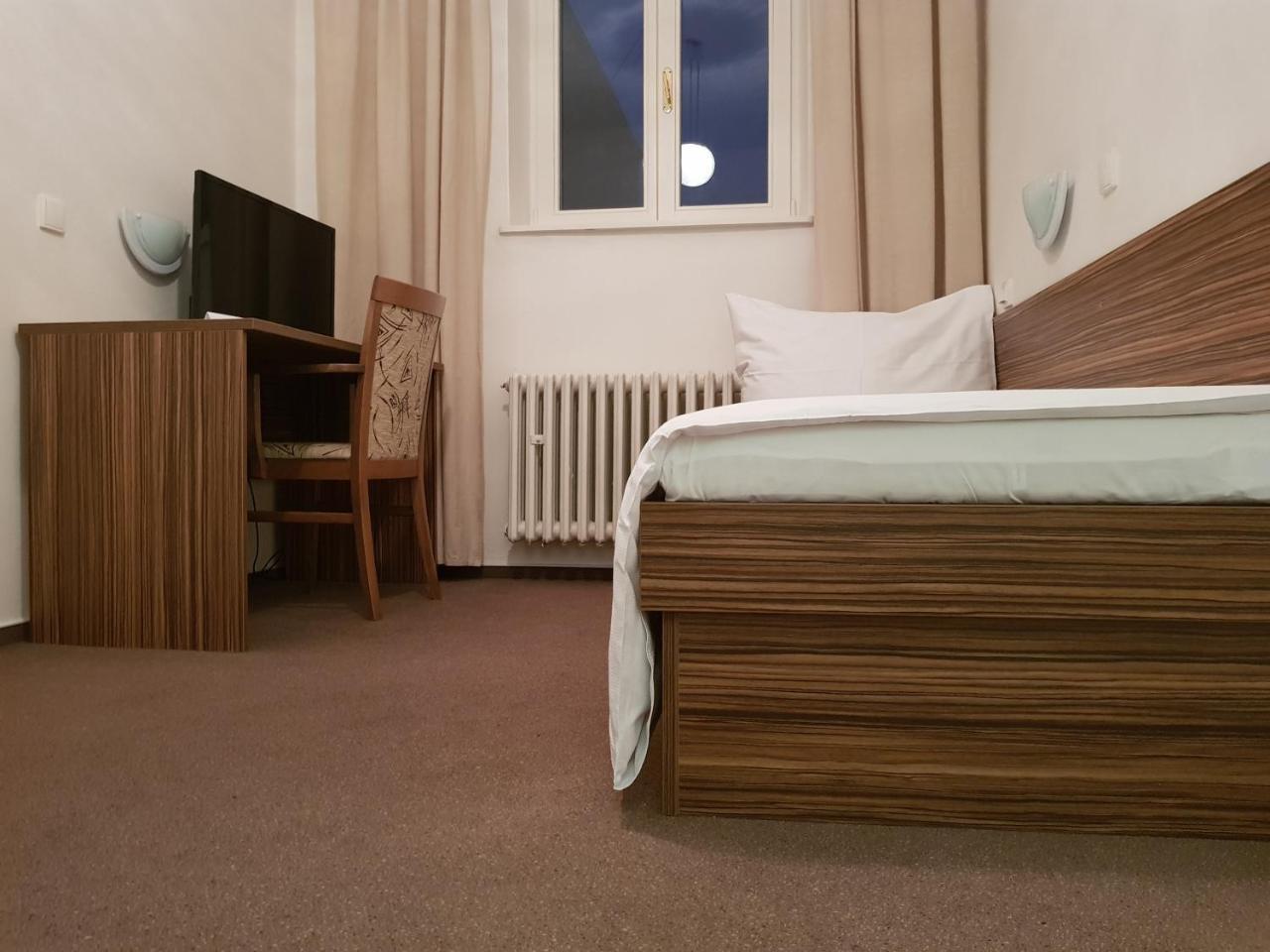 B&B Hotel Praha Nový Jičín Kültér fotó